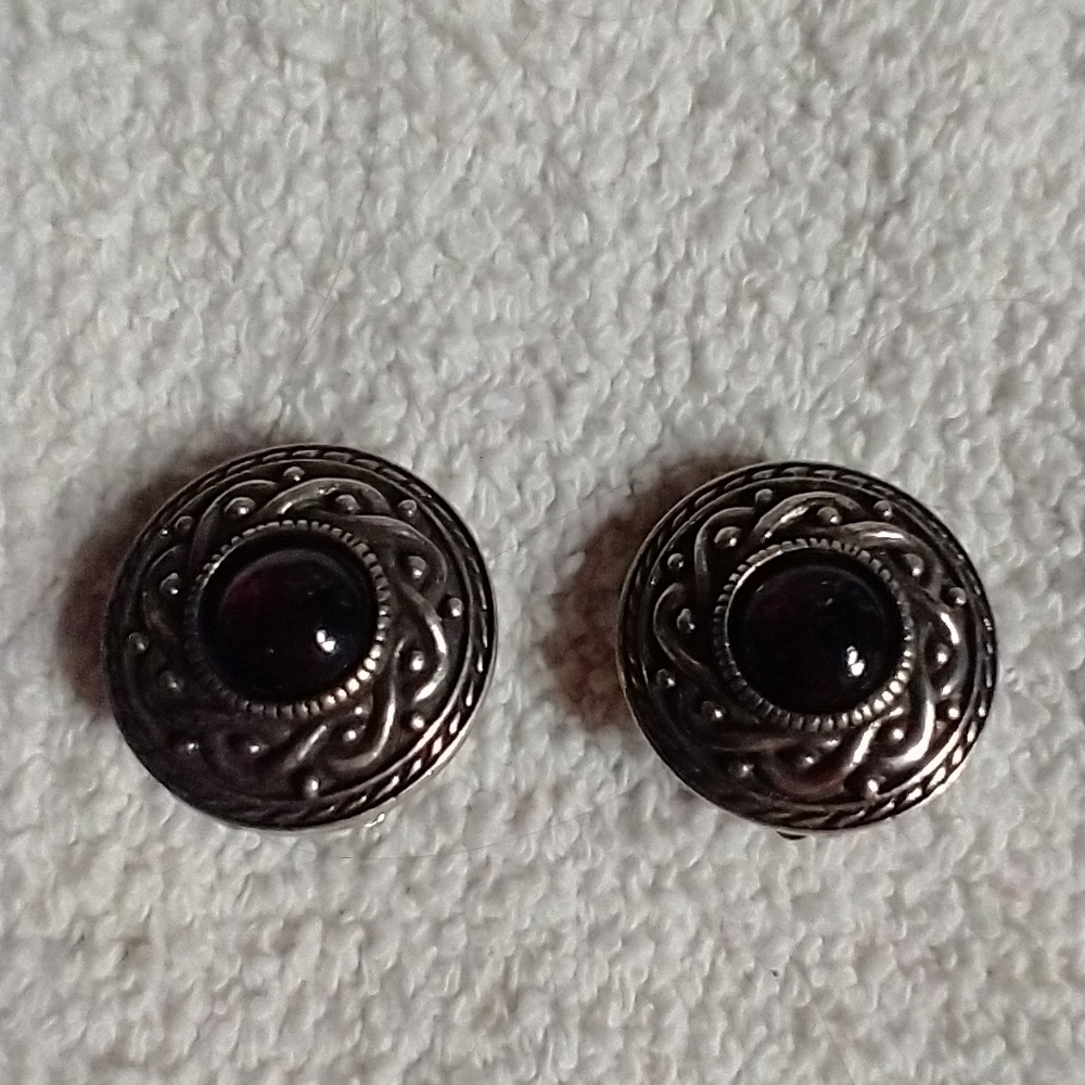 Silvertone red decorative clip earrings